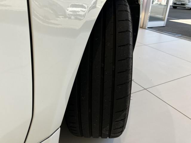 アバルト 595 ツーリズモの中古車