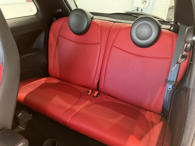アバルト 595 ツーリズモの中古車