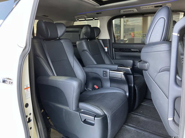 トヨタ アルファード 2.5 S Cパッケージの中古車