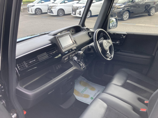 ホンダ N-BOX 660 L ターボの中古車