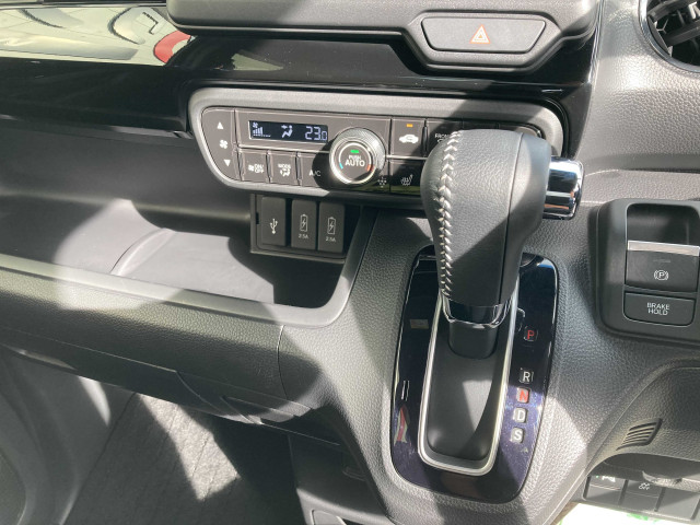 ホンダ N-BOX 660 L ターボの中古車