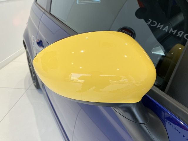アバルト 595C ピスタの中古車