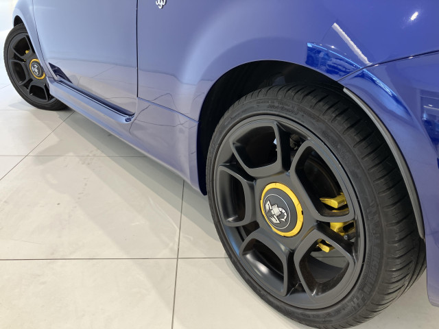 アバルト 595C ピスタの中古車