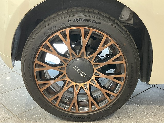 フィアット 500C 120th タキシードの中古車