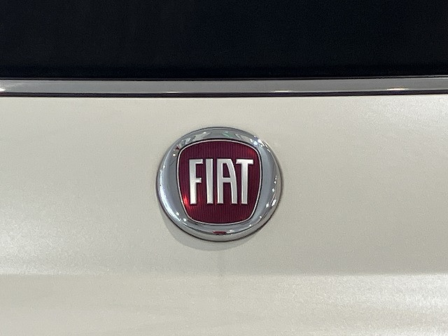 フィアット 500C 120th タキシードの中古車