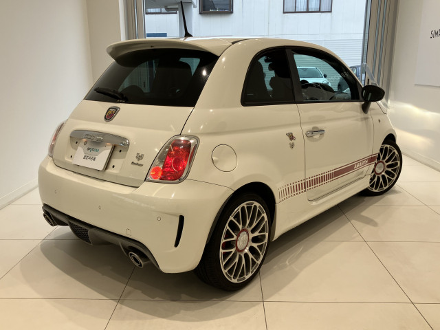アバルト 595 ツーリズモの中古車