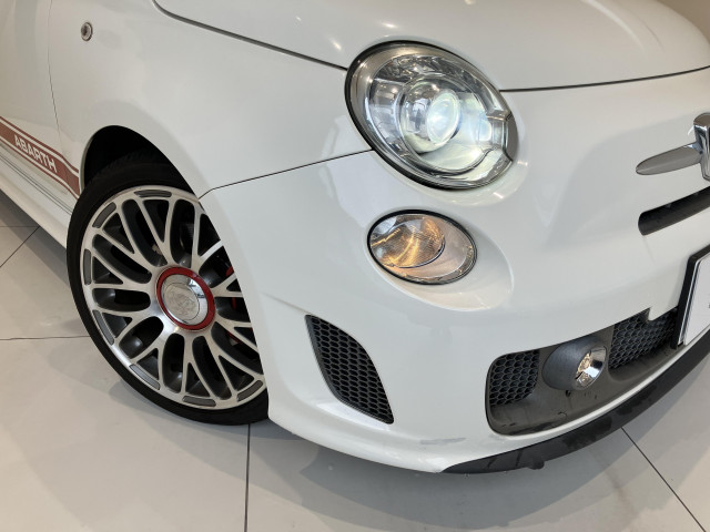アバルト 595 ツーリズモの中古車