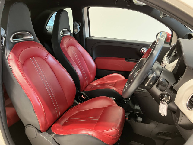 アバルト 595 ツーリズモの中古車