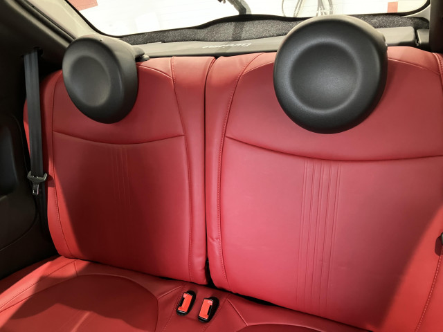 アバルト 595 ツーリズモの中古車