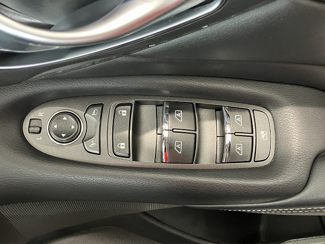 日産 スカイライン 3.5 350GT ハイブリッドの中古車