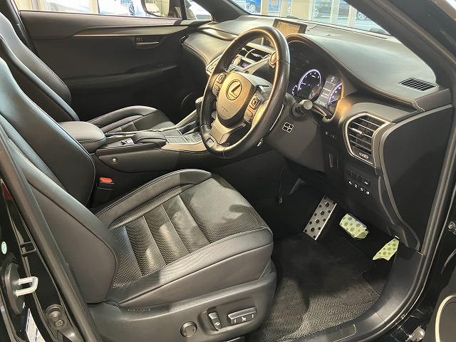 レクサス NX 200t Fスポーツ 4WDの中古車