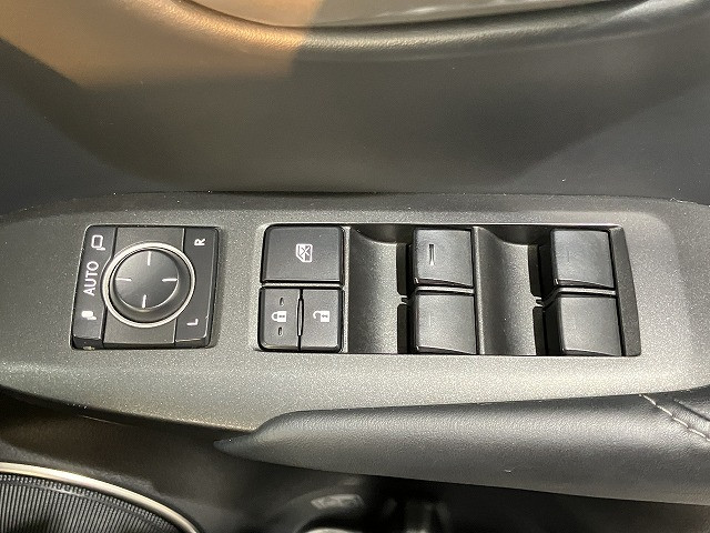 レクサス NX 200t Fスポーツ 4WDの中古車