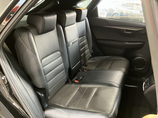 レクサス NX 200t Fスポーツ 4WDの中古車