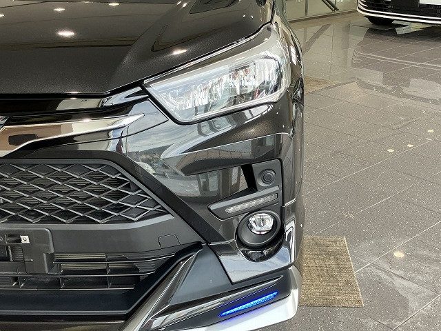 トヨタ ライズ ハイブリッド 1.2 Zの中古車