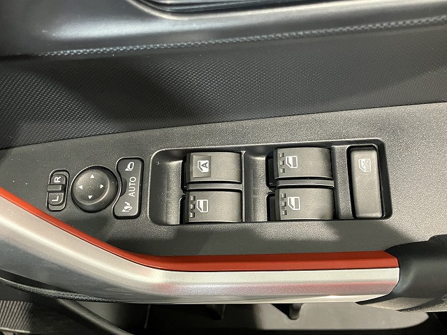 トヨタ ライズ ハイブリッド 1.2 Zの中古車