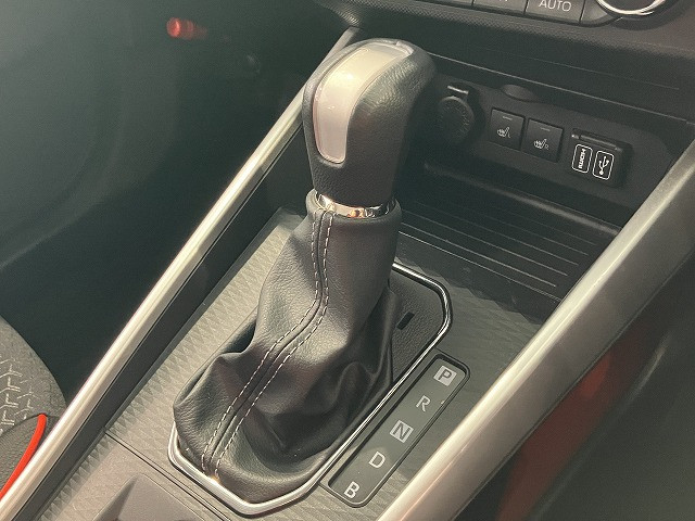 トヨタ ライズ ハイブリッド 1.2 Zの中古車