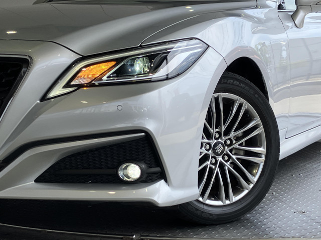 トヨタ クラウン ハイブリッド 2.5 Sの中古車