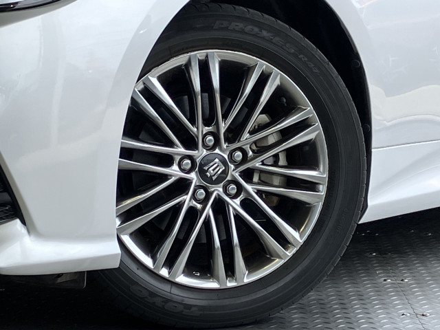 トヨタ クラウン ハイブリッド 2.5 Sの中古車