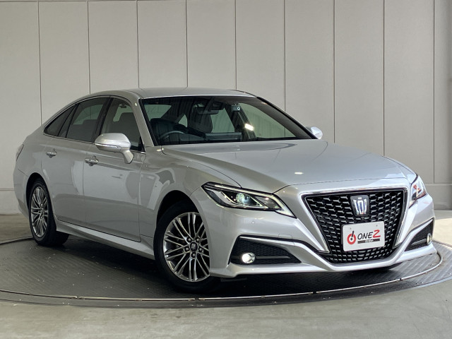 トヨタ クラウン ハイブリッド 2.5 Sの中古車