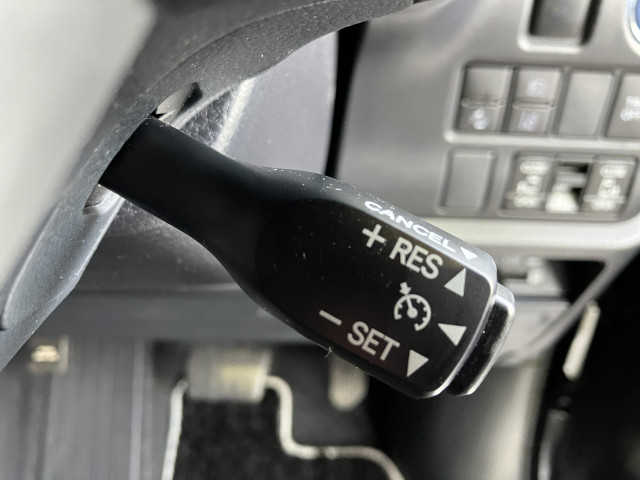 トヨタ ヴォクシー 1.8 ハイブリッド ZS 煌Ⅲの中古車