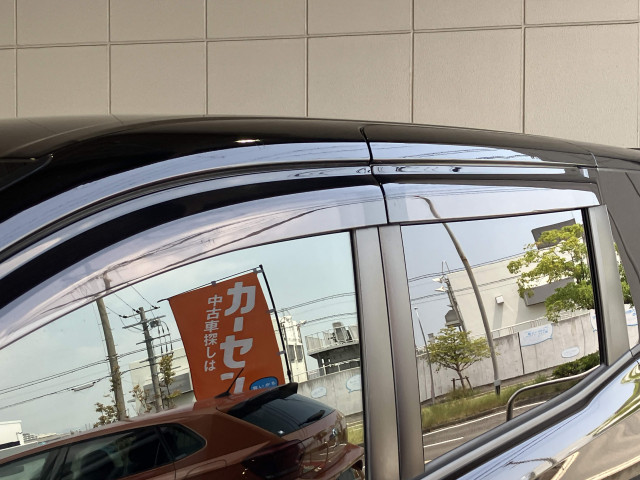 トヨタ ヴォクシー 1.8 ハイブリッド ZS 煌Ⅲの中古車