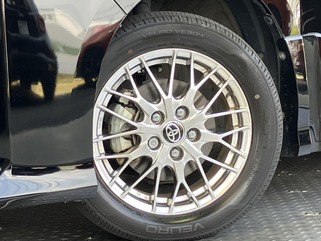 トヨタ ヴォクシー 1.8 ハイブリッド ZS 煌Ⅲの中古車