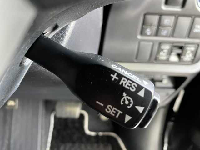 トヨタ ヴォクシー 1.8 ハイブリッド ZS 煌Ⅲの中古車