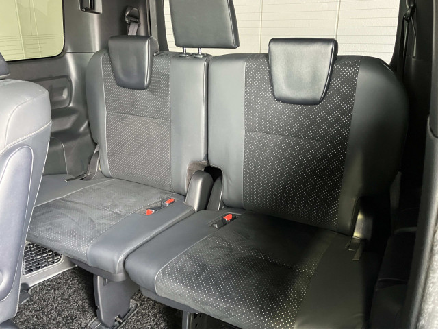 トヨタ ヴォクシー 1.8 ハイブリッド ZS 煌Ⅲの中古車