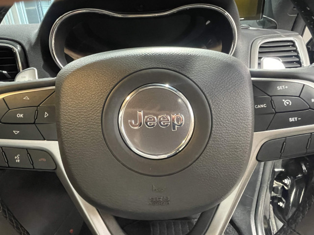 ジープ グランドチェロキー ラレード 4WDの中古車