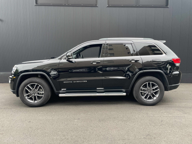 ジープ グランドチェロキー ラレード 4WDの中古車