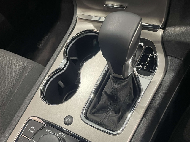ジープ グランドチェロキー ラレード 4WDの中古車