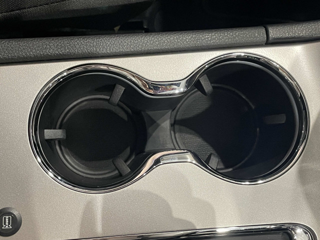 ジープ グランドチェロキー ラレード 4WDの中古車