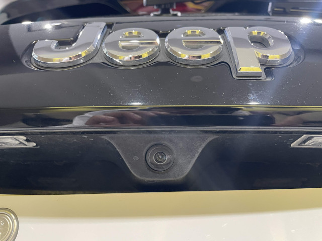 ジープ グランドチェロキー ラレード 4WDの中古車