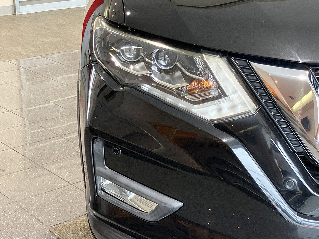 日産 エクストレイル 2.0 20Xi 2列車の中古車
