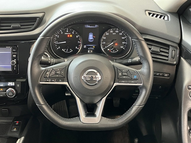 日産 エクストレイル 2.0 20Xi 2列車の中古車