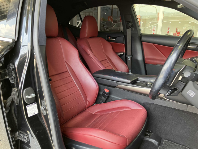 レクサス IS 200t Fスポーツの中古車