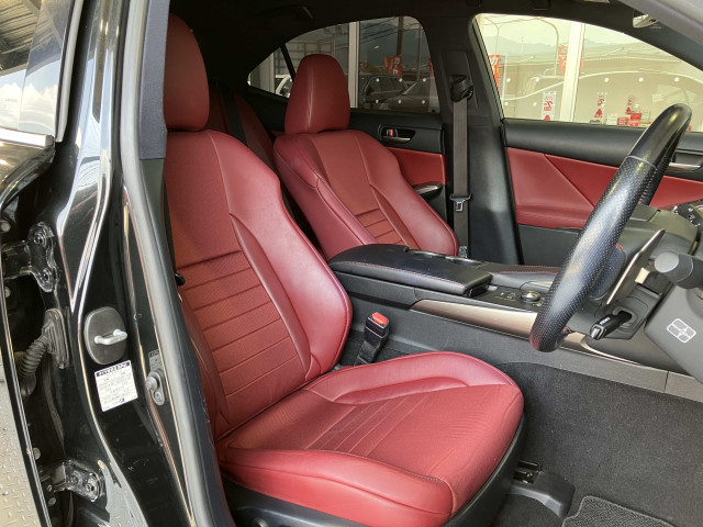 レクサス IS 200t Fスポーツの中古車