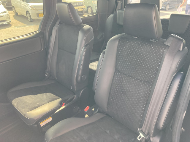 トヨタ ヴォクシー 2.0 ZS 煌Ⅲの中古車