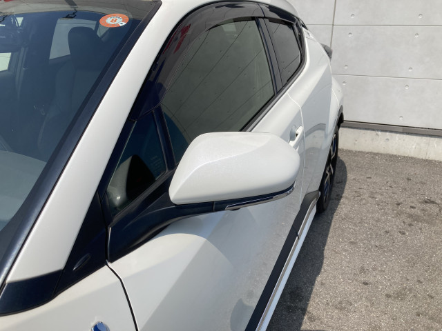 トヨタ C-HR ハイブリッド 1.8 Gの中古車