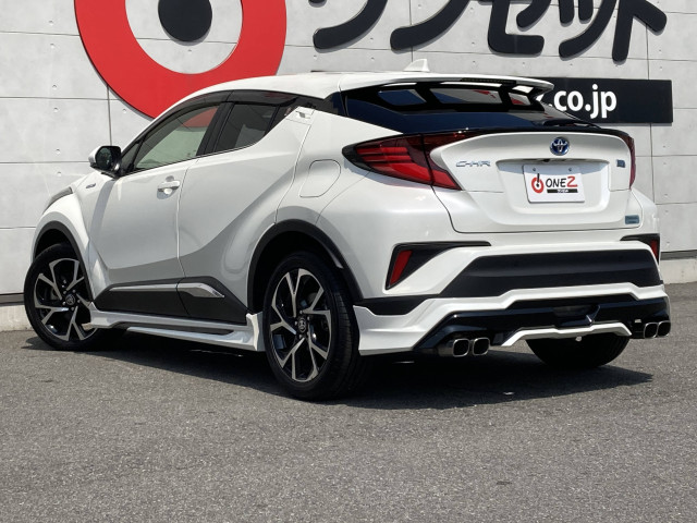 トヨタ C-HR ハイブリッド 1.8 Gの中古車