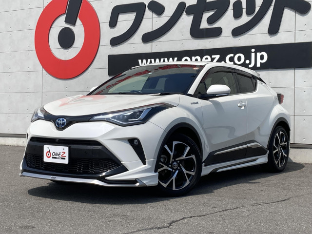 トヨタ C-HR ハイブリッド 1.8 Gの中古車