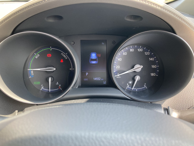 トヨタ C-HR ハイブリッド 1.8 Gの中古車