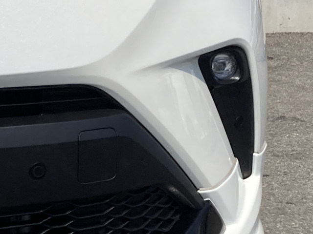 トヨタ C-HR ハイブリッド 1.8 Gの中古車