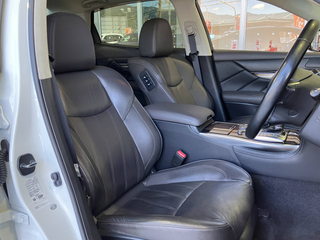 日産 シーマ 3.5 VIPの中古車