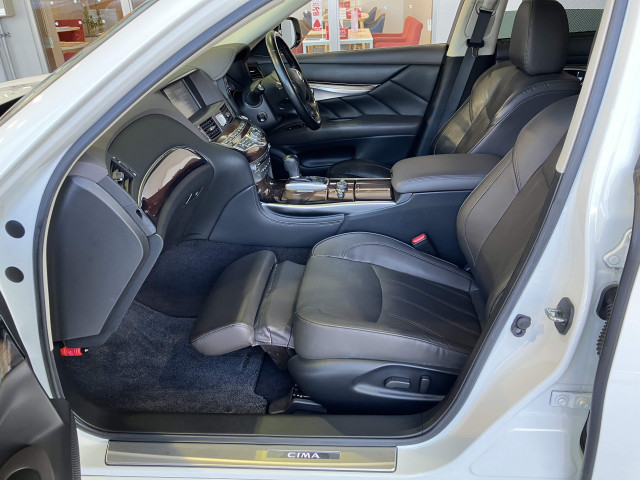 日産 シーマ 3.5 VIPの中古車