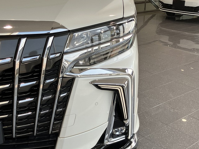 トヨタ アルファード 3.5 エグゼクティブ ラウンジ Sの中古車