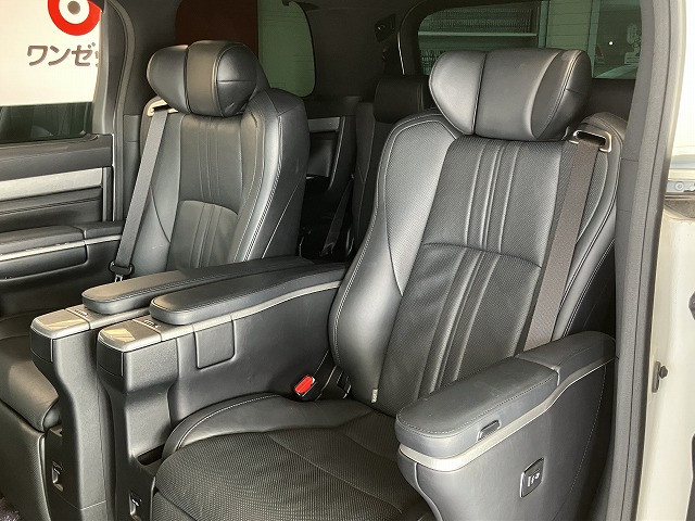 トヨタ アルファード 3.5 エグゼクティブ ラウンジ Sの中古車