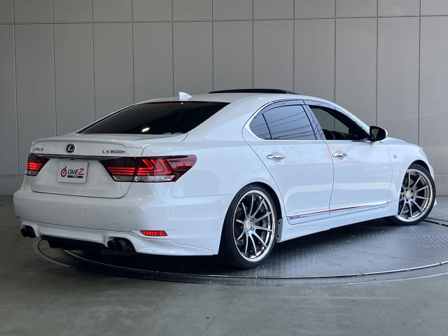 レクサス LS 600h Fスポーツ 4WDの中古車