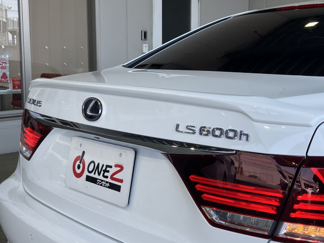 レクサス LS 600h Fスポーツ 4WDの中古車