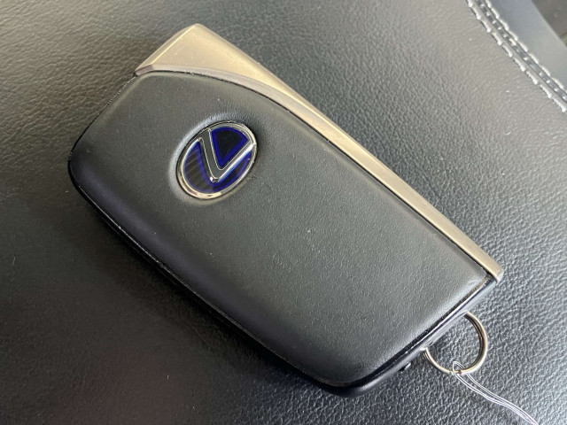 レクサス LS 600h Fスポーツ 4WDの中古車